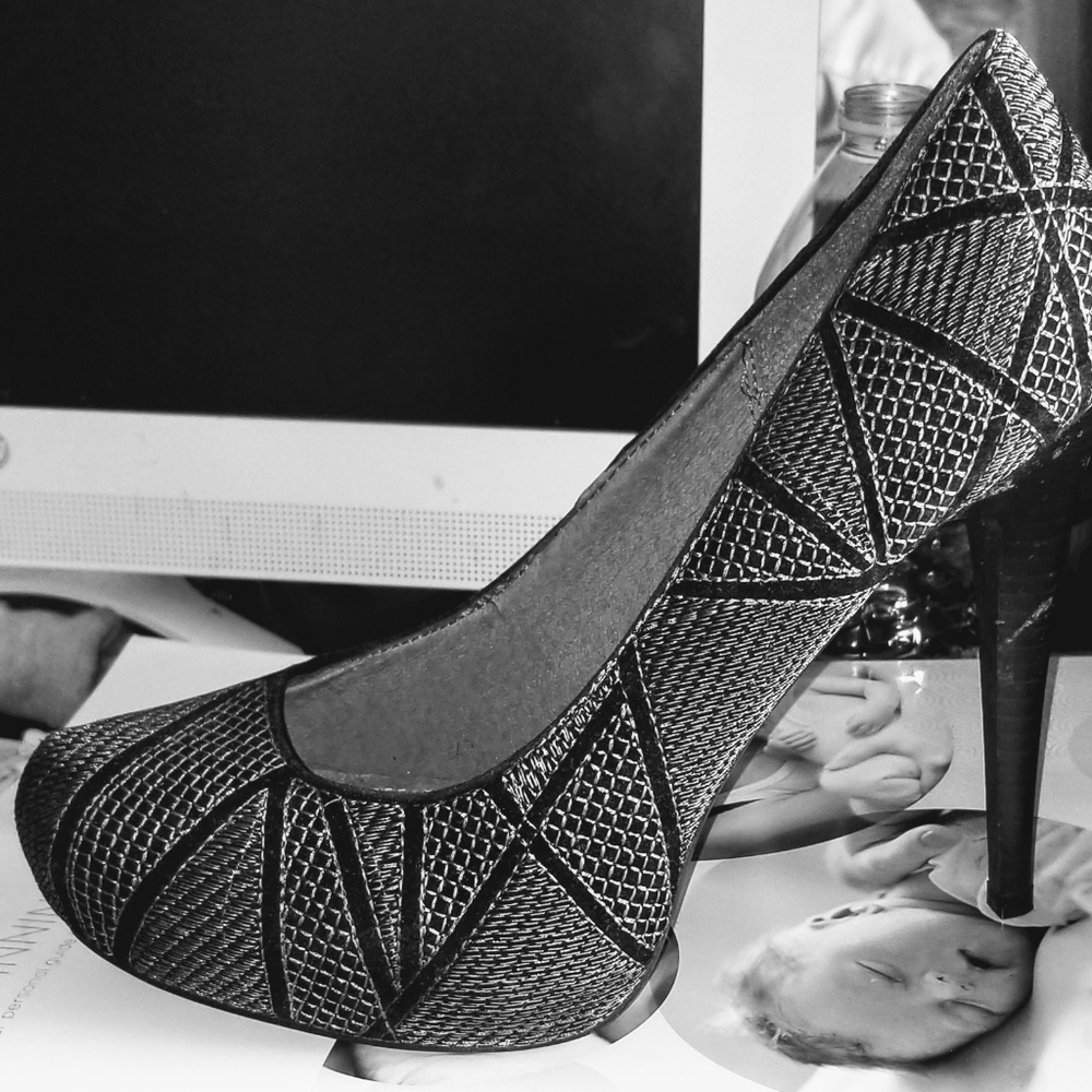 Black/grey heels